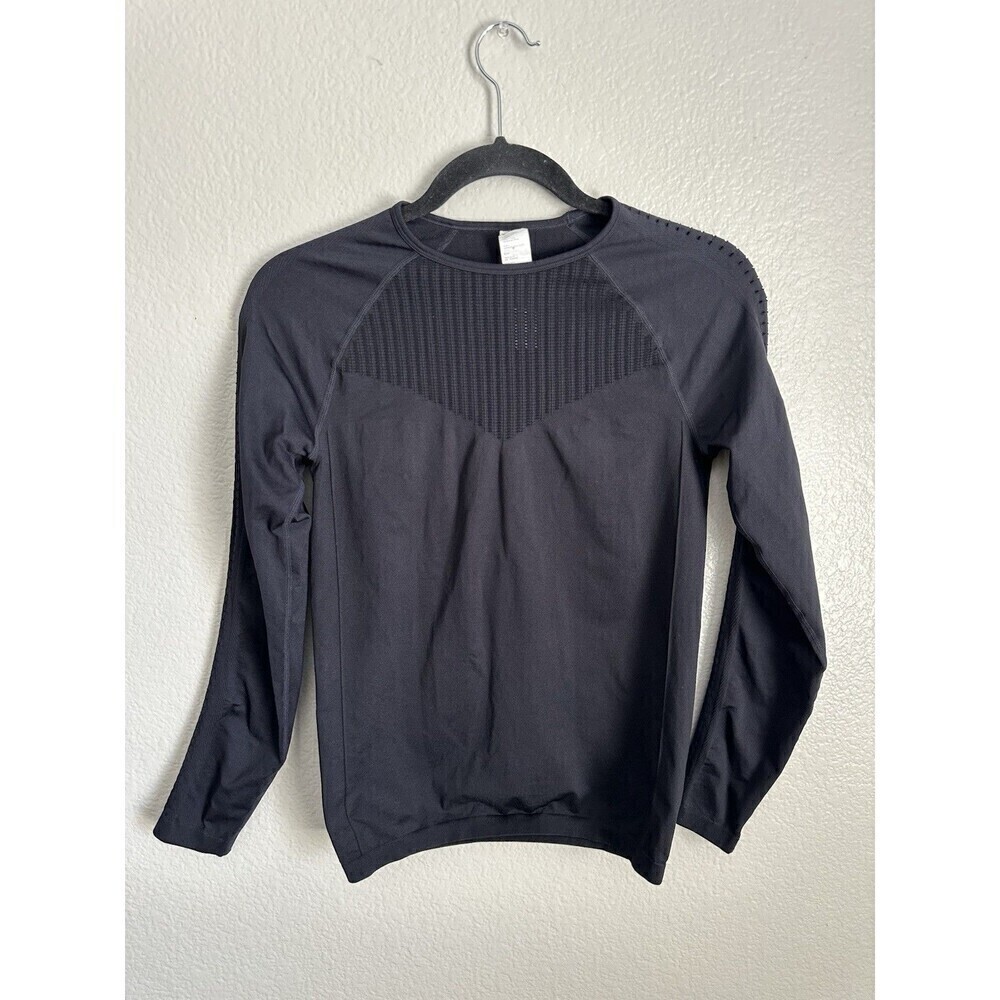 Fabletics Sync Seamless Long Sleeve Top Women's Size Small Black Athleisure Gym